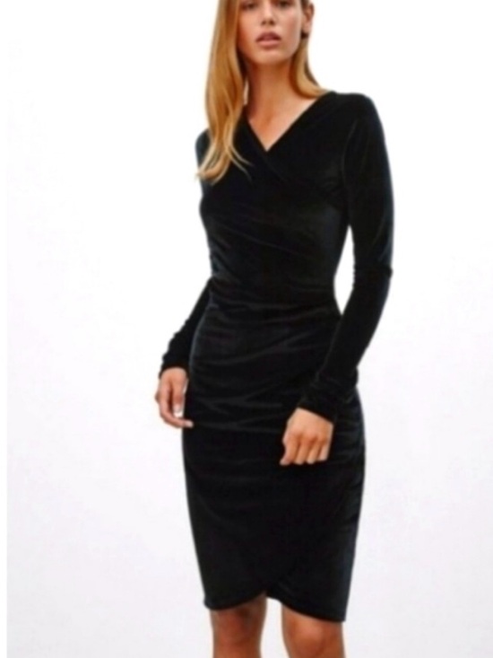 Wilfred Dresses & Skirts - Wilfred Klum Black Long-Sleeve Velvet Wrap Dress